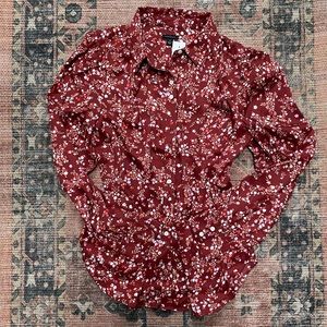 Ann Taylor button up blouse. NWT.